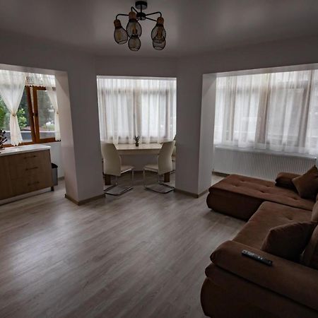 Apartament Natalia Tîrgu Ocna Zewnętrze zdjęcie